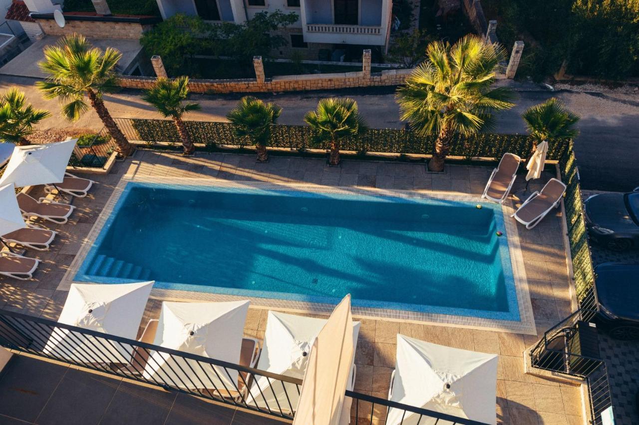Apartment Gina Trogir Exteriör bild