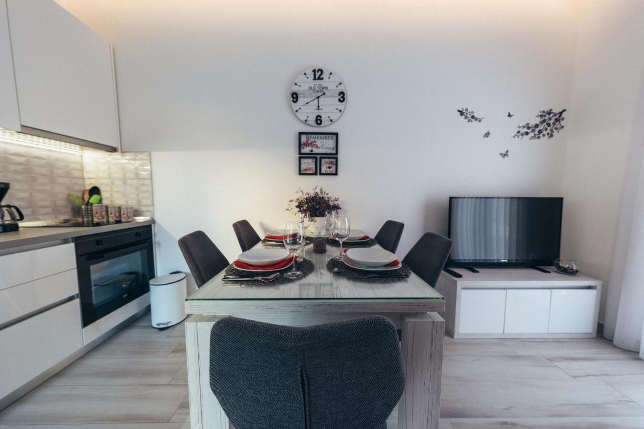 Apartment Gina Trogir Exteriör bild
