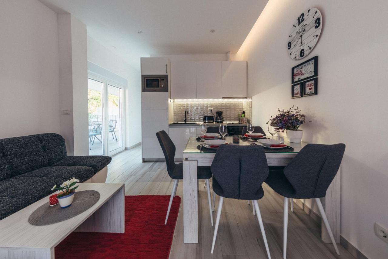 Apartment Gina Trogir Exteriör bild